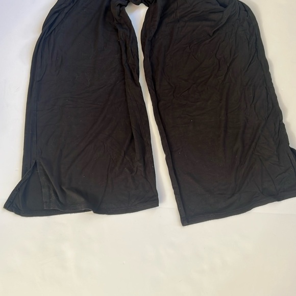 Women’s black size small sleeveless one piece jumper with tight waist - Picture 7 of 7